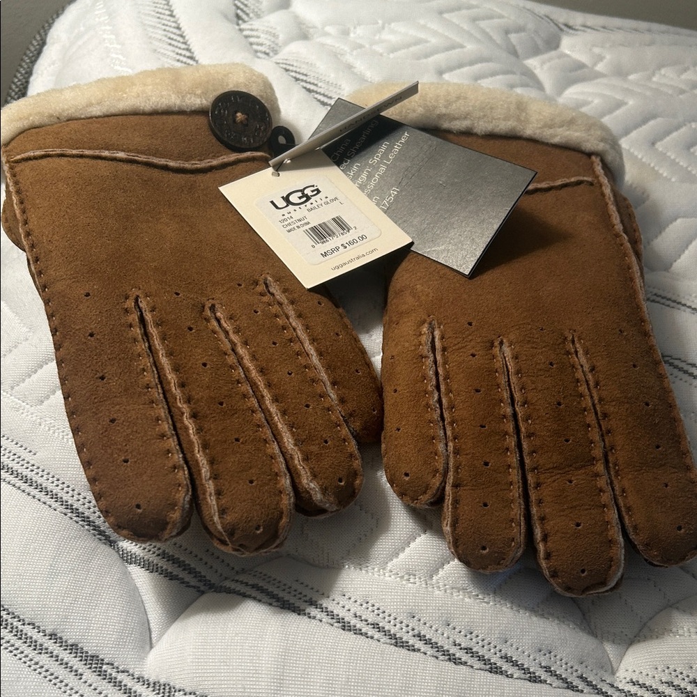 UGG Australia Bailey Glove Chestnut L